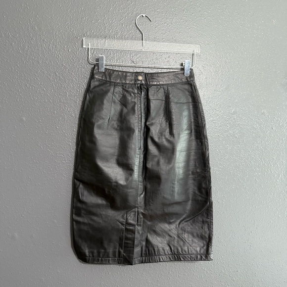 Cayenne Vintage 100% Leather Pencil Skirt Size 6 - Picture 2 of 5